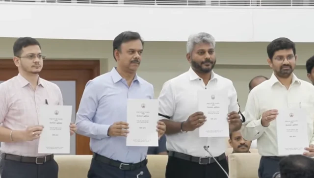 வெள்ளை அறிக்கையை வெளியிட்டார் நிதியமைச்சர் மரிய வில்சன்