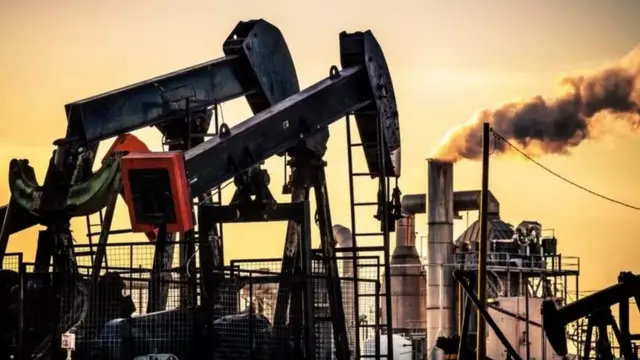 Les grandes industries polluantes ont formé la Global Climate Coalition (GCC), afin de stopper toute régulation environnementale.