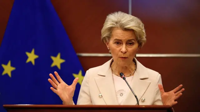 馮德萊恩在會晤後舉行了個人新聞發佈會，警告北京不要向俄羅斯運送武器。