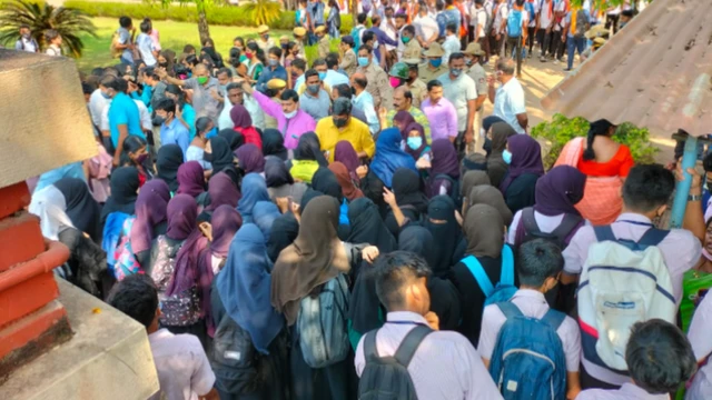 कर्नाटक हिजाब वाद