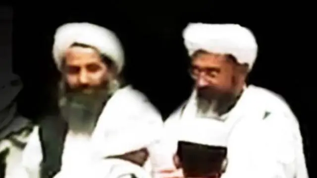 ع﻿بدالحکیم حقانی، قاضی القضات طالبان در کنار هبت الله آخوندزاده، رهبر طالبان