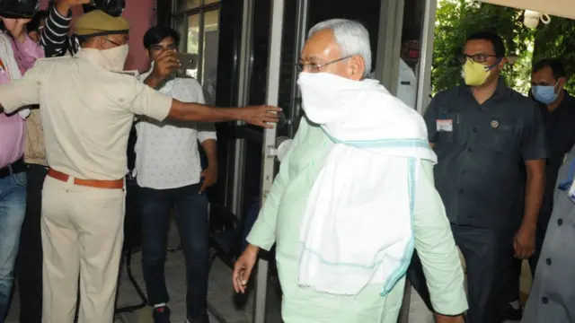 नीतीश कुमार