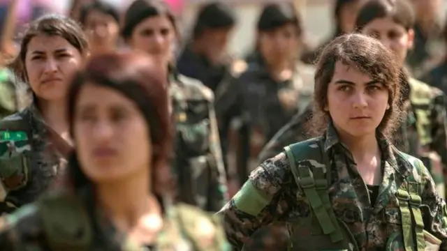 Da'da gabdhaha Kurdiyiinta ah ee ciidamada ku jira waxay u dhaxeysaa 18 ilaa 40 sano