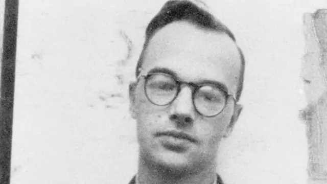 Wuxuu qirtay inuu ku xad gudbay sharciga qarinta sirta qaran ee xasaasiga ah