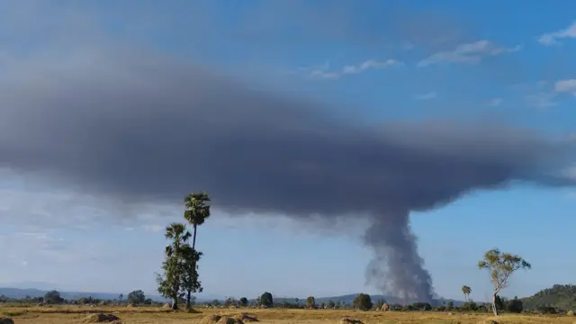 နှစ်ဖက်စလုံးအတွက် စစ်ရေးအရအရေးပါတဲ့ ထီးချိုင့်