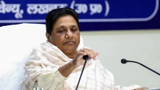 માયાવતીએ આ મામલે ઉત્તર પ્રદેશ સરકારની કાર્યવાહીને યોગ્ય ગણાવી હતી