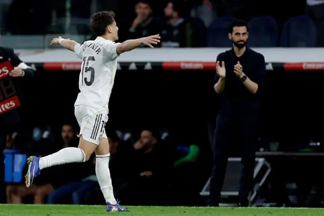 Arda Güler gol sevincini yaşıyor