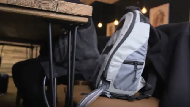 এই ব্যাগের মধ্যেই থাকে সেলহা হোসেইনের হৃদপিণ্ড