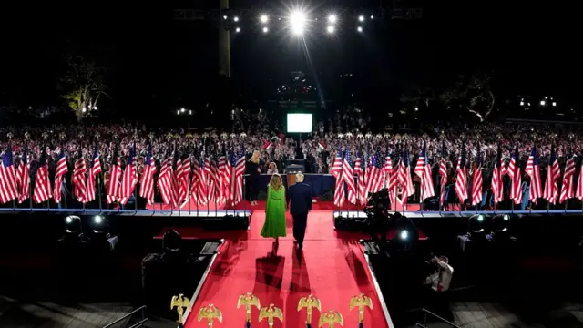 ထရမ့် နဲ့ ဇနီး