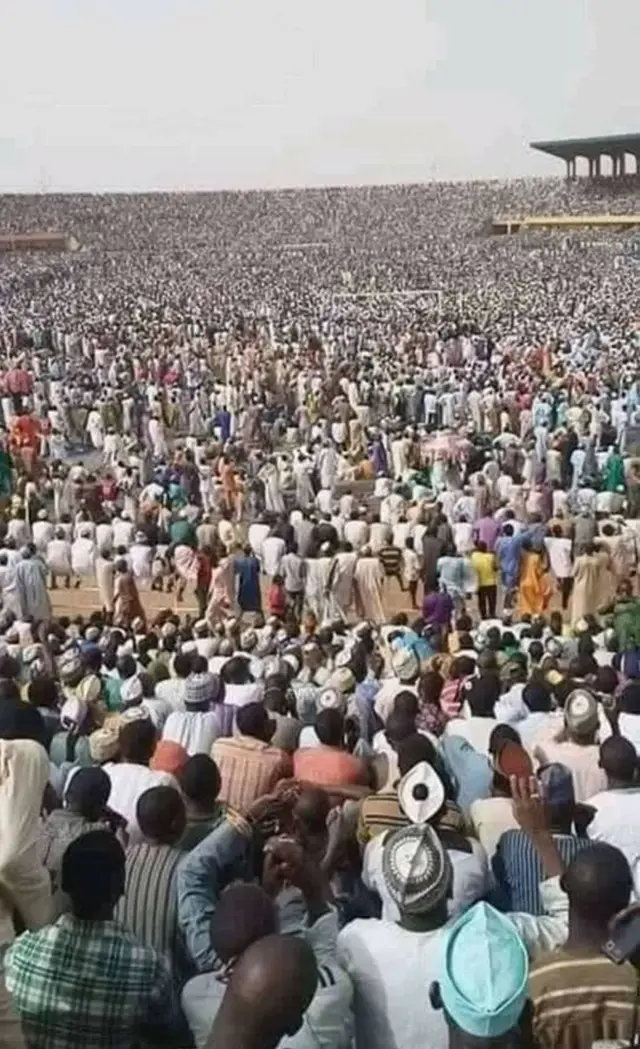 सोशल मीडिया पर शेयर हो रही तस्वीर