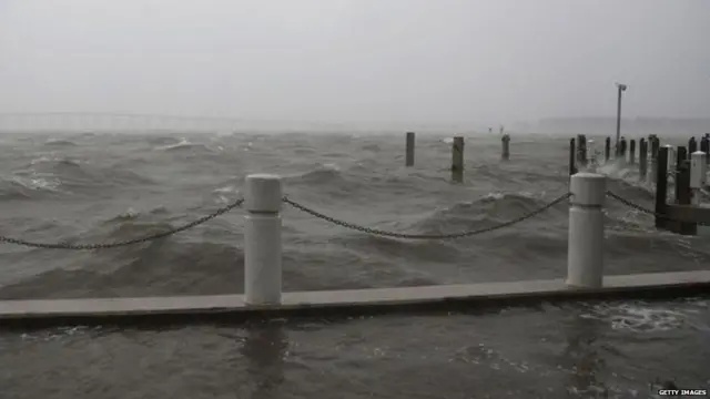 समुद्रातील खारं पाणी मियामी शहरासमोरील संकट आहे.