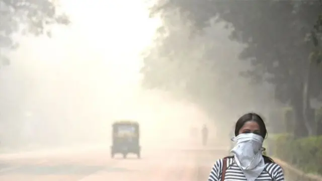 అధిక కాలుష్య నగరాలలో ఉండేవారిలో ఊపిరితిత్తుల క్యాన్సర్‌ ప్రమాదం ఎక్కువని డాక్టర్లు హెచ్చరిస్తున్నారు