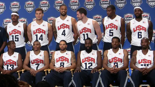 Ikipe ya basketball ya Amerika ya 2012, ntabwo babanaga n'abandi muri village olympique