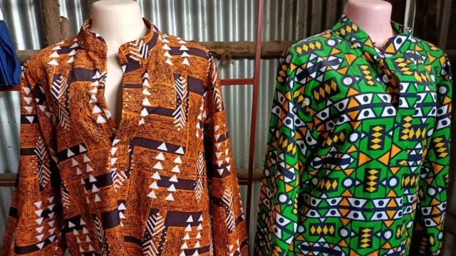 Impuzu zashonywe n'umugwi Kolakisa (Urumuri)