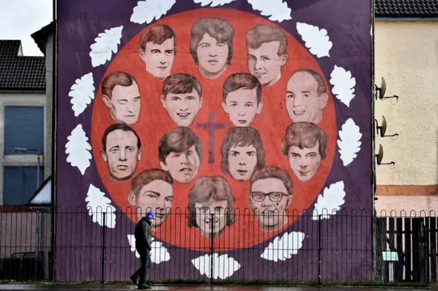 Панно с портретами погибших