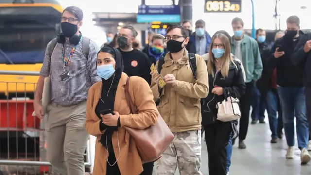 Commuters at Leeds railway station