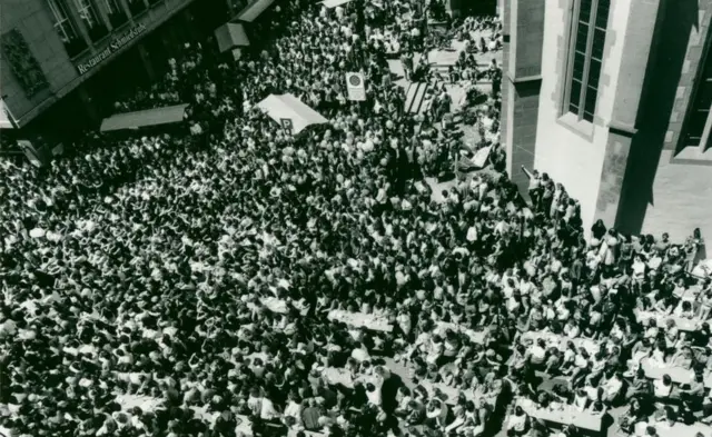 सन् १९२० को प्रदर्शन