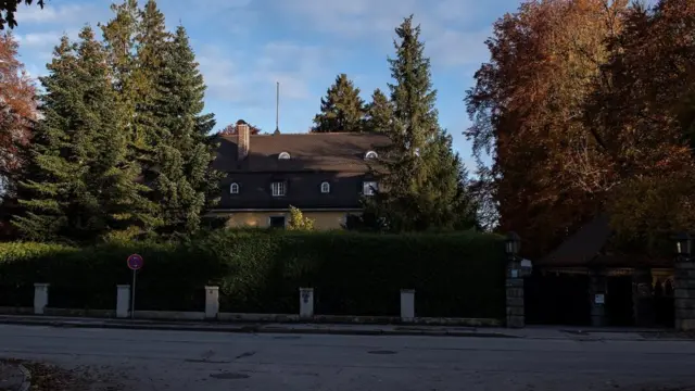 Exterior view of a villa presumably belonging to Thailand"s King Maha Vajiralongkorn at Starnberg lake in Tutzing, Germany, 27 October 2020. Local media report that the Thai monarch, who was crowned Rama X in 2019, lives for much of his time with his household in the southern German state of Bavaria. EPA/PHILIPP GUELLAND