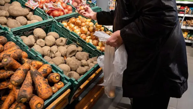 Із "борщового набору" поки що стабільними є хіба що ціни на картоплю, решта - "з нюансами"