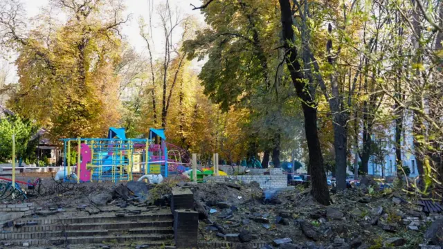 последствия утреннего удара по Киеву