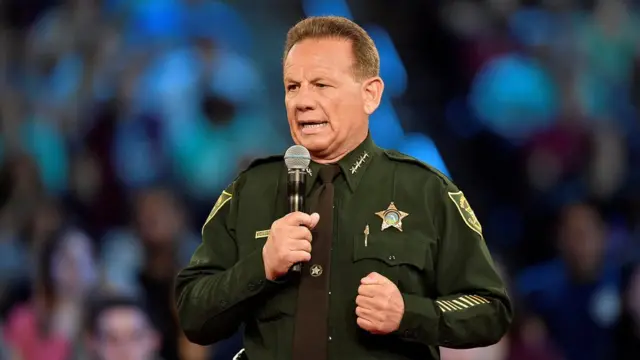 Alguacil de Broward, Scott Israel