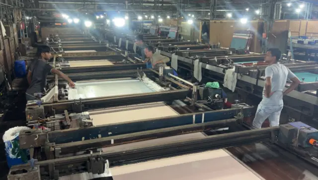 સુરતના ઉદ્યોગો, બાંગ્લાદેશ, ટેક્સટાઇલ્સ, ફાર્માસ્યુટિકલ્સ, ગુજરાત, બીબીસી ગુજરાતી 