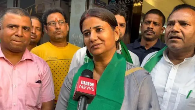 रितु जायसवाल सारण सीट पर रोहिणी आचार्य के लिए भी चुनाव प्रचार कर रही हैं.