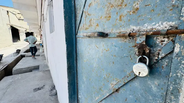 ઈરાન યુદ્ધ, અમેરિકા, ઇઝરાયલ, ગુજરાત, મોરબી, સિરામિક ઉદ્યોગ, બીબીસી ગુજરાતી, ફૅક્ટરીઓ બંધ, યુદ્ધની અસર, ગૅસ, કોલસો, મોરબી સિરામિક ઉદ્યોગ