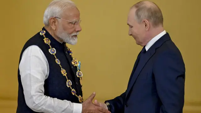 ਪ੍ਰਧਾਨ ਮੰਤਰੀ ਨਰਿੰਦਰ ਮੋਦੀ ਅਤੇ ਰੂਸੀ ਰਾਸ਼ਟਰਪਤੀ ਵਲਾਦਮੀਰ ਪੁਤਿਨ