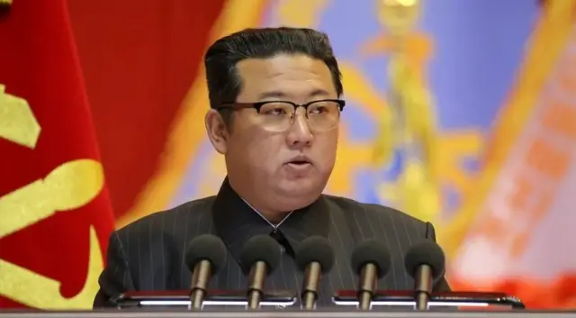 उत्तर कोरिया के नेता किम जोंग उन