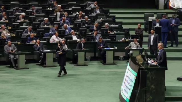 مسعود پزشکیان در مجلس