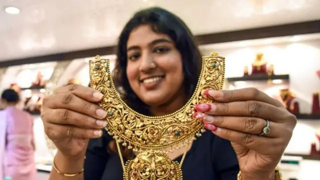 బంగారం ధరలు, ప్రపంచ మార్కెట్, డాలర్, అమెరికా, భారత్