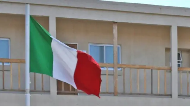 Dowladda Talyaaniga ayaa bishii September joojisay dal ku galkii schengen ee la siin jiray dadka doonayo inay u safraan qaarada Yurub.