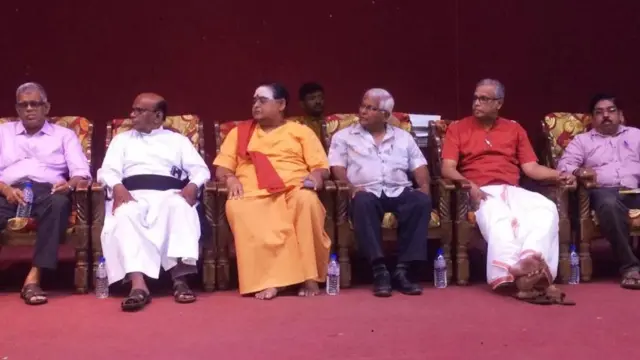 யாழ்ப்பாணம் - வீரசிங்கம் மண்டபத்தில் நிகழ்ச்சியில் சுமந்திரன்