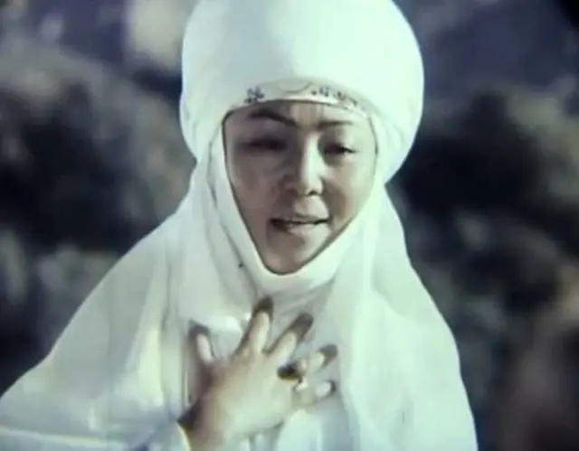 Дооронбек Садырбаев тарткан "Махабат дастаны" тасмасында.