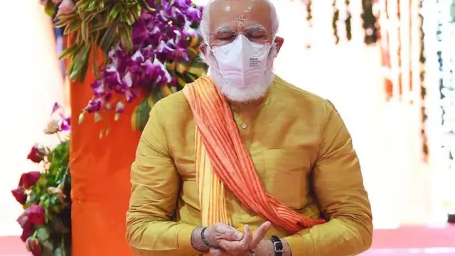 प्रधानमंत्री नरेंद्र मोदी