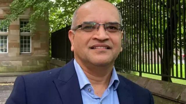 डॉ. गिरीश गुप्ते 