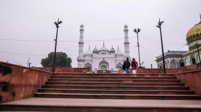 મંદિર, મસ્જિદ વિવાદ, કાશી-મથુરા, અયોધ્યા, રામ જન્મભૂમિ આંદોલન, બાબરી મસ્જિદ, ઉત્તર પ્રદેશ, બીબીસી ગુજરાતી, હાઈકોર્ટ, સુપ્રીમ કોર્ટ, જામા મસ્જિદ, રાજસ્થાન