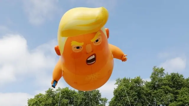 trump balloon