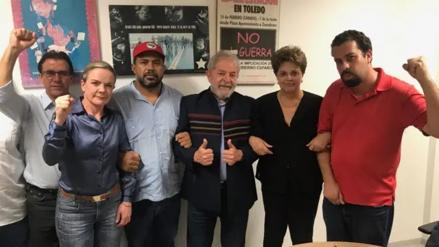 Luiz Marinho, Gleisi Hoffmann, João Paulo Rodrigues, Lula, Dilma Rousseff e Guilherme Boulos