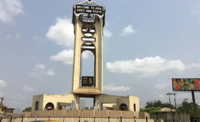 Tọwa a dị n'isi obodo Abia steeti na-egosi udo na aṅụrị