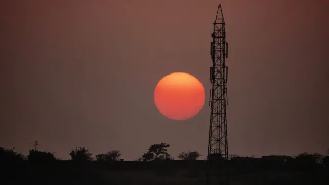 அல் கொய்தாவுக்கு லஞ்சம் கொடுத்த தொலைபேசி நிறுவனம்: என்ன காரணம்?