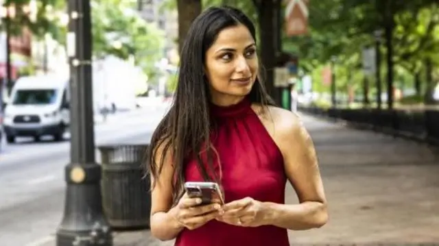 லவ் பாமிங், டேட்டிங், வேலைவாய்ப்பு, பணியிடம் 