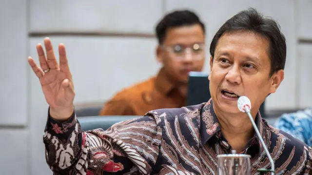 Budi Gunadi Sadikin, Menteri Kesehatan, dokter