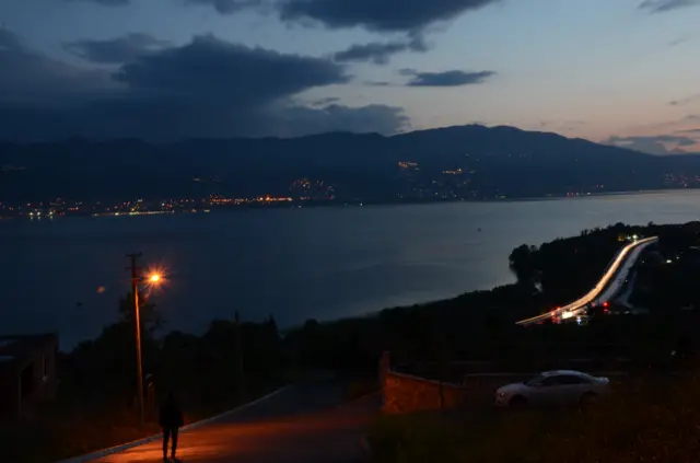 የሳፓንጄ ሐይቅ የምሽት እይታ-ቱርክ