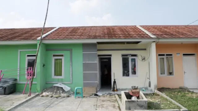 Rumah subsidi biasanya mendapat fasilitas uang muka 0%, lama pinjaman hingga 30 tahun, dan suku bunga flat 5%. 