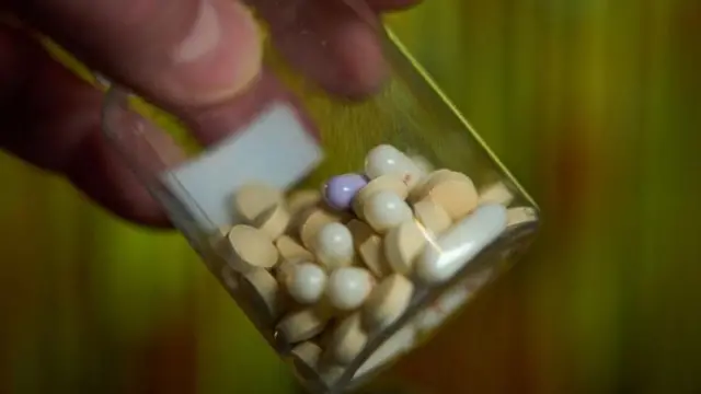 औषधिको बोत्तल 