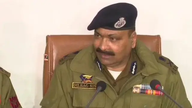 પોલીસ અધિકારી