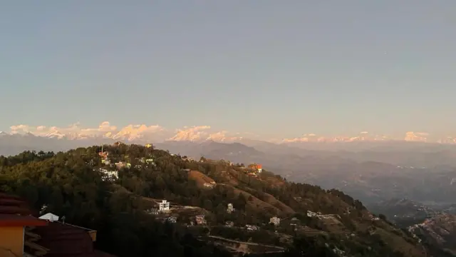 အရင်က နဂါကော့ဒ်ကနေ ကြည်လင်တဲ့နေ့မှာ မြင်ရတဲ့ ဟိမဝန္တာရဲ့ အလှတရား