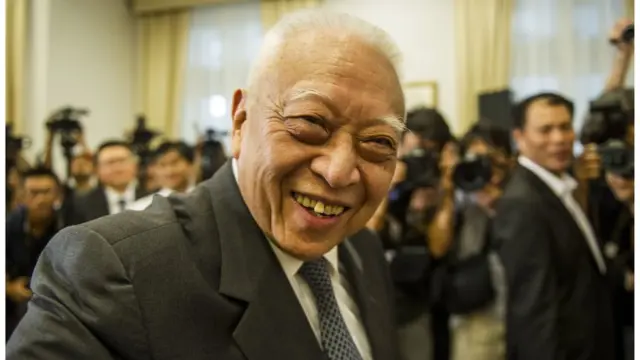 香港前特首董建华